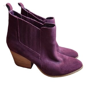 Crown Vintage maroon LASSO suede western booties size 10